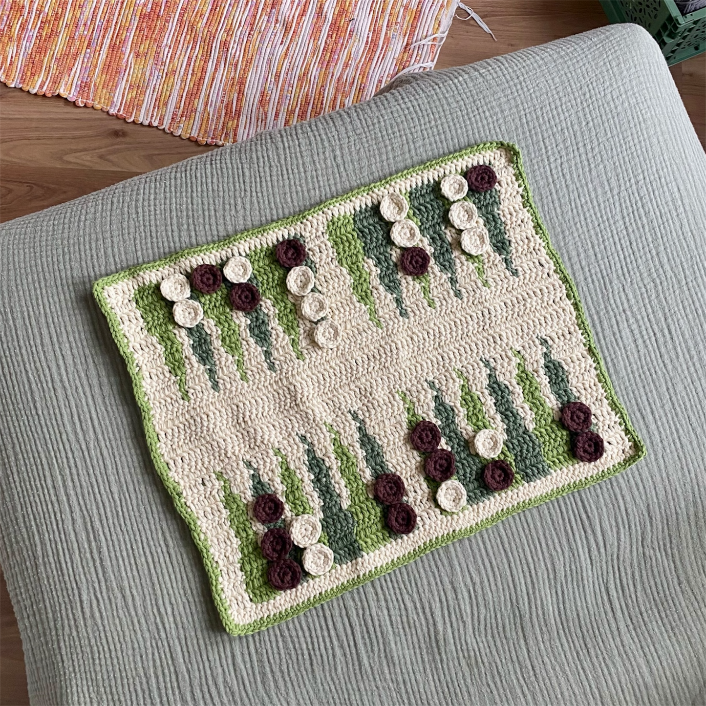 crochet pattern: backgammon (English)